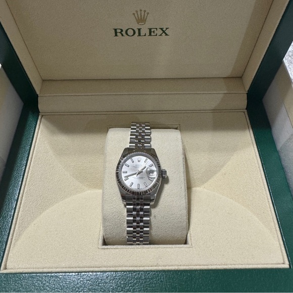 ROLEX Lady Datejust STAINLESS STEEL - Picture 4 of 6